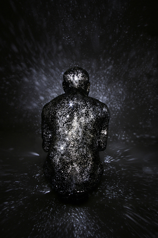 Illustration for article titled Sculptures of dying people double as wondrous star projectors
